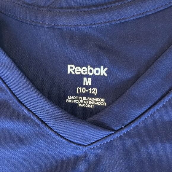 NWT Reebok Sport Kids Blue V-Neck Short Sleeves Basketball Print T-Shirt Medium - Picture 2 of 6